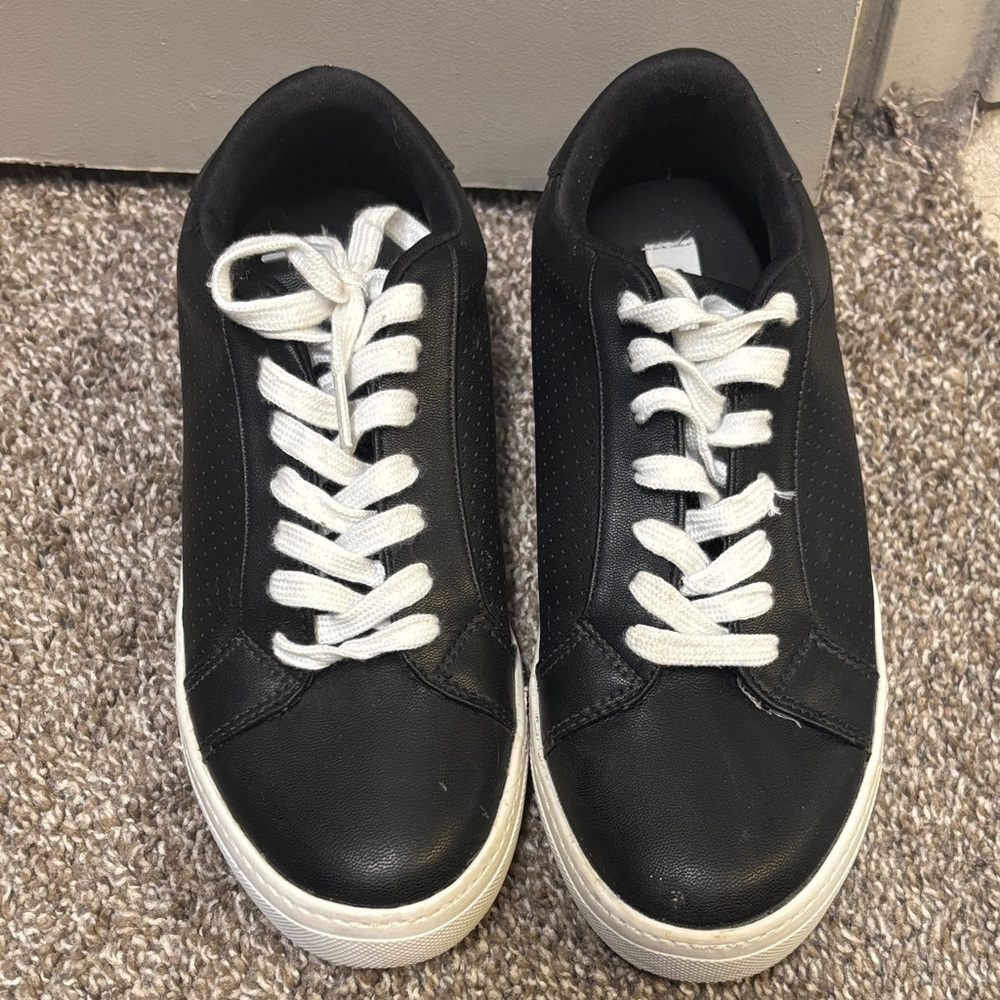 Steve Madden Black and White Sneakers